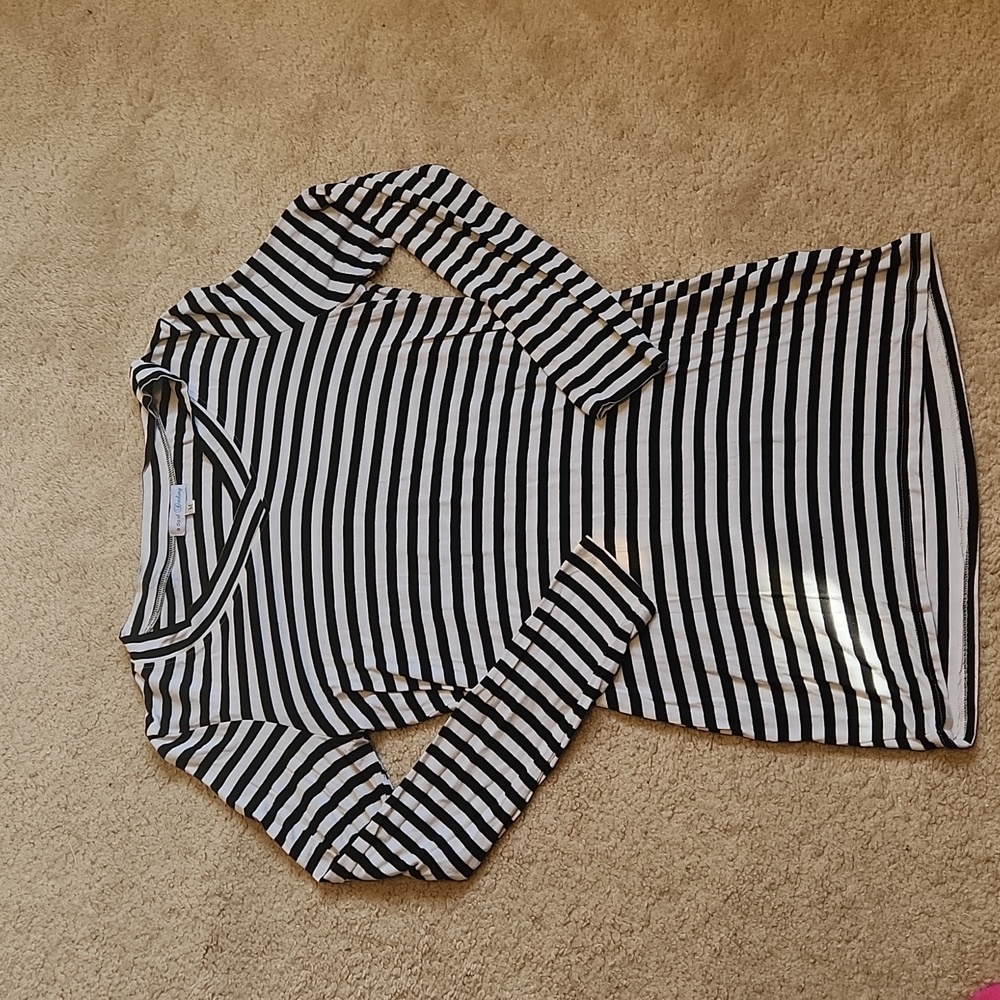 M black and white striped long sleeve shirt